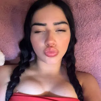 🌸 𝓔𝓼𝓶𝓮𝓵𝓮𝓪𝓱 #1 the cutest on OnlyFans 🌸 🤫 Best Sq💦i💦ting 🤫